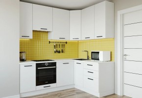 Кухонный гарнитур Белый Глянец 2200*1600 h950 (Стол. 26мм) в Чайковском - chaykovskiy.mebel24.online | фото