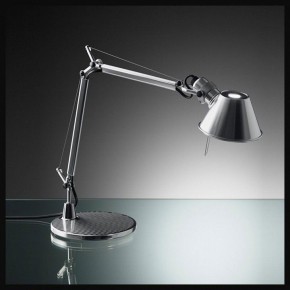 Настольная лампа офисная Artemide  A001300 в Чайковском - chaykovskiy.mebel24.online | фото